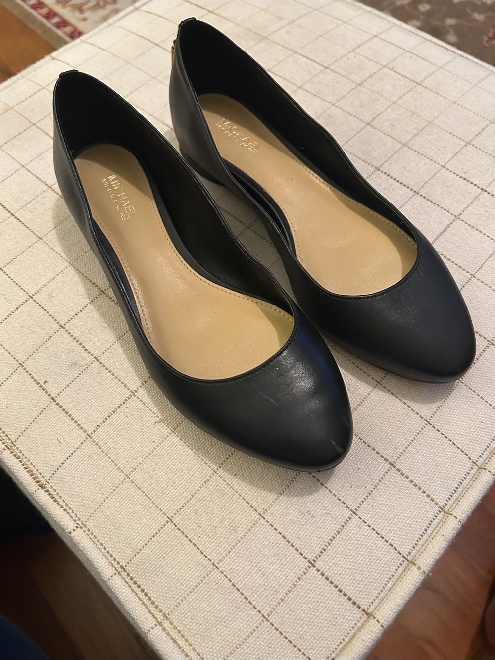 MICHAEL Michael Kors Black Almond Pointed-Toe Leather Flats